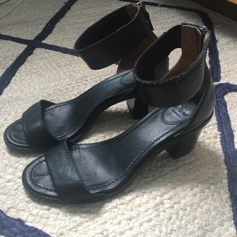 Frye Black Day Sandals